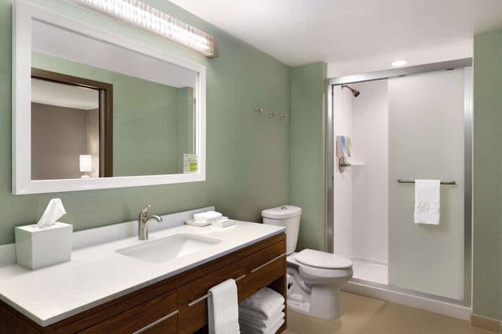 Room 15 of 26